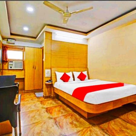 Pavithra Paradise Hotel Bangalore Bagian luar foto