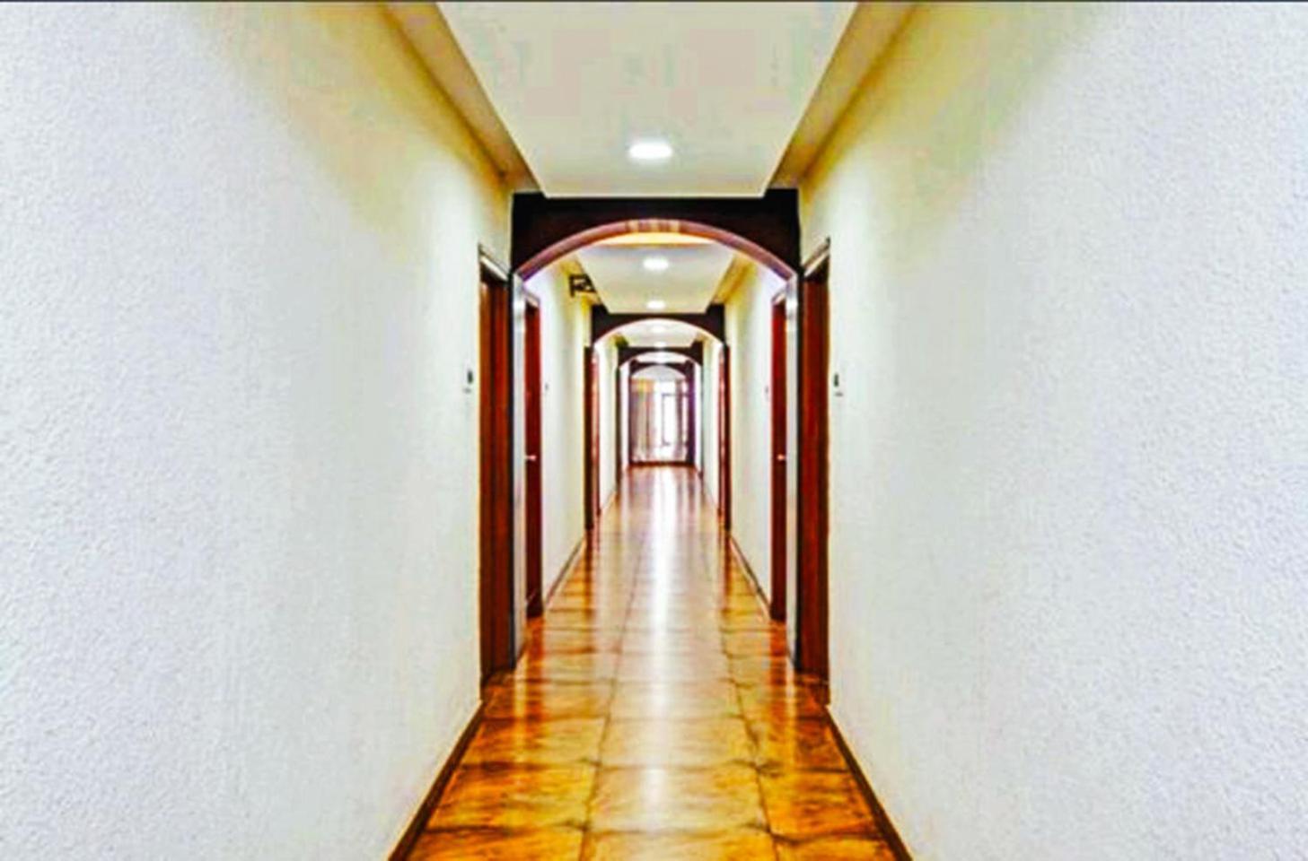 Pavithra Paradise Hotel Bangalore Bagian luar foto