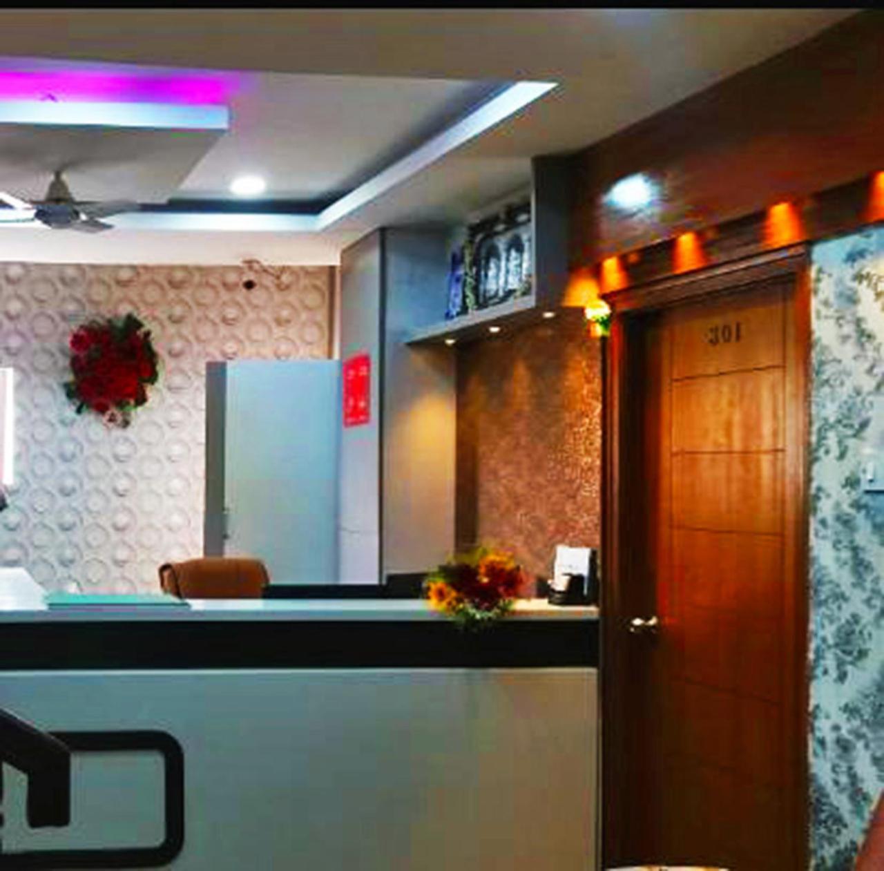 Pavithra Paradise Hotel Bangalore Bagian luar foto